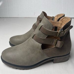 Mukluk Women's Taupe Ankle Boots leather